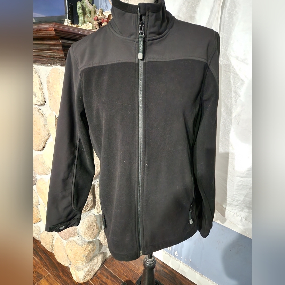 3/20.00. Wind river ladies jacket